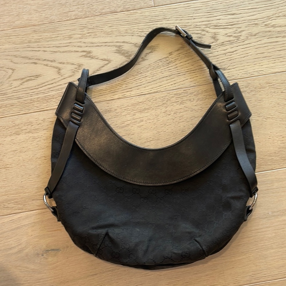 Authentic Gucci Hobo bag.